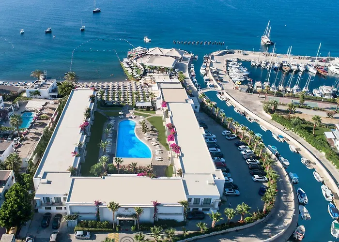 Lugga Boutique Hotel & Beach